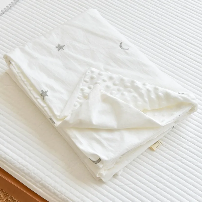 Newborn Baby Quilt Cover Cotton Soft Skin-friendly Breathable Baby Sleep Cartoon Printing Embroidery Quilt Protector Bedding