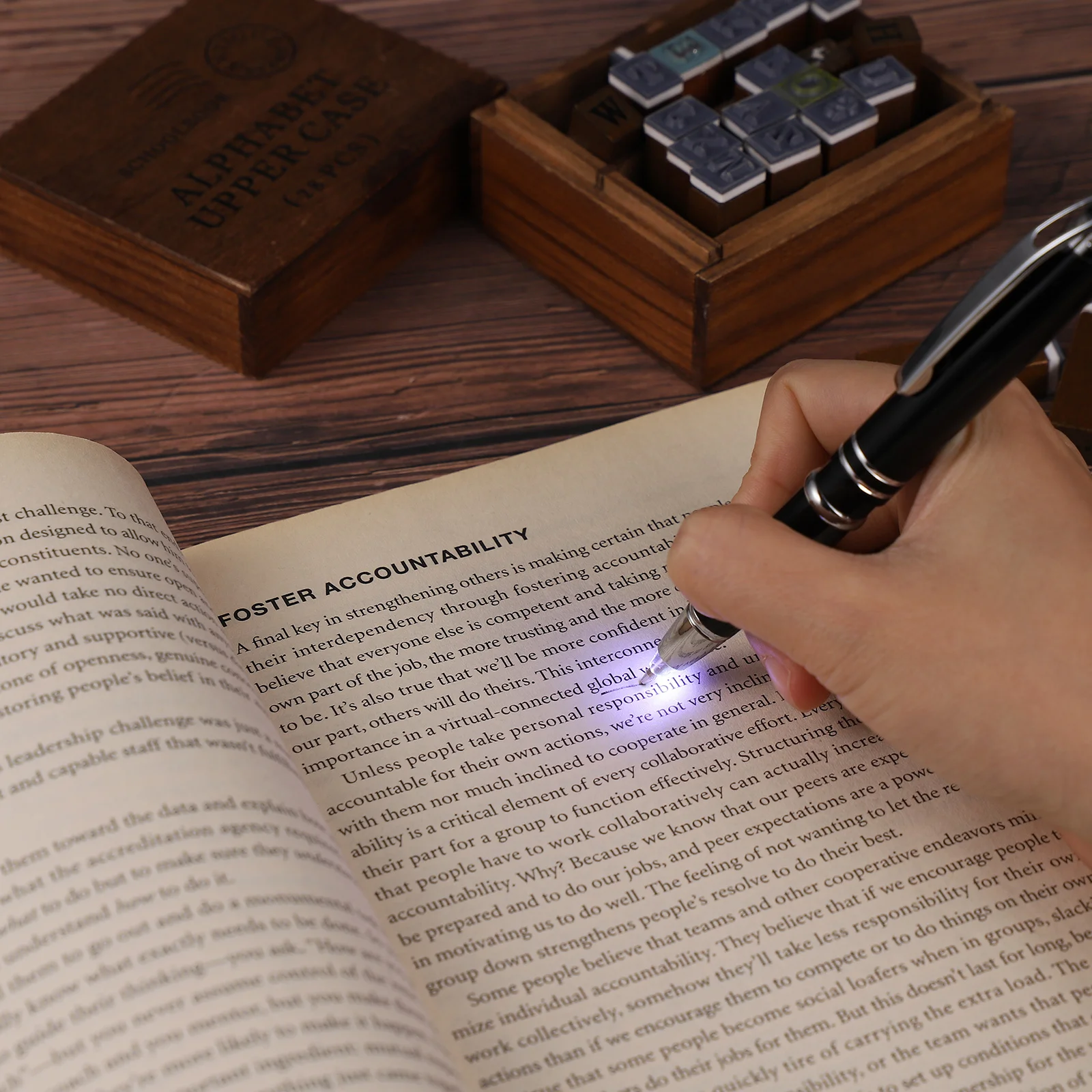 2pcs Led Ballpoint Pen Metal Writing Pens Practical Stationery For Office School Students Night Outdoor Camping