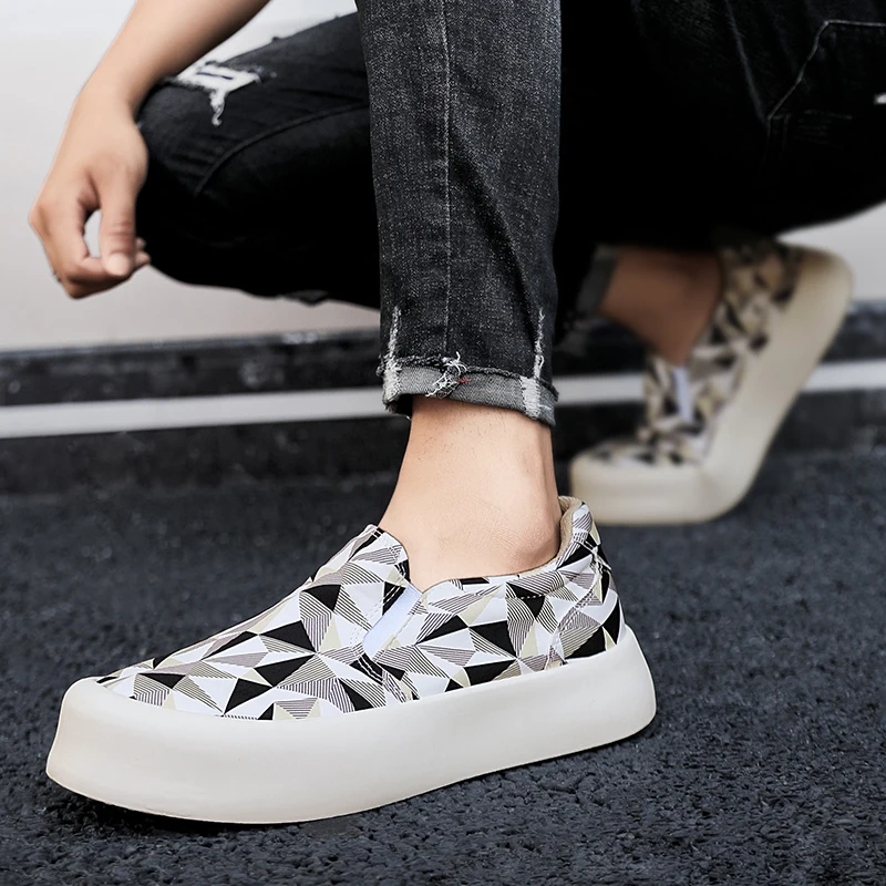 HKDQ Summer Slip-on Loafers Men Fashion Breathable Men's Vulcanize Shoes Platform Vintage Sneakers Man Casual Designer Moccasins