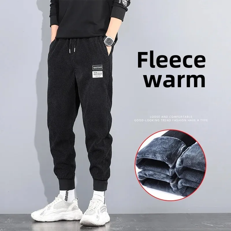 K39 Black (fleece-lined)