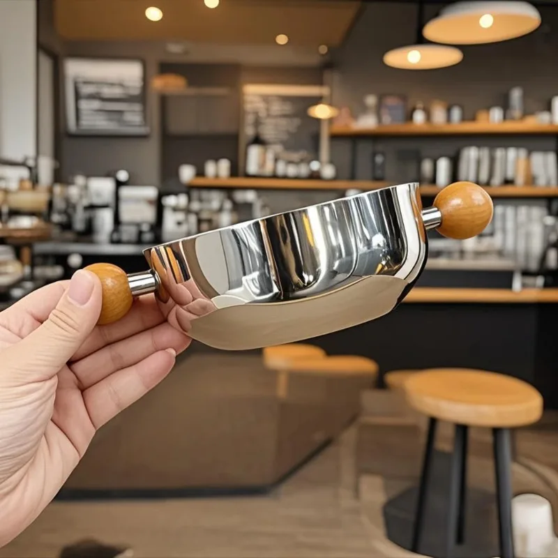 The Tall Looking Double Eared Pot Is Made of 304 Stainless Steel Is Suitable for One Person To Use for Fruit Salad and Yogurt