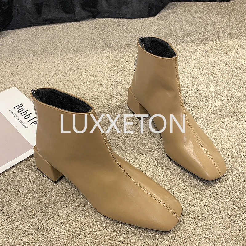 

2024 Autumn and Winter New Fashion Short Boots Retro Square Toe Thick Heel Short Boots All-match Suede Mid-heel Women's Boots
