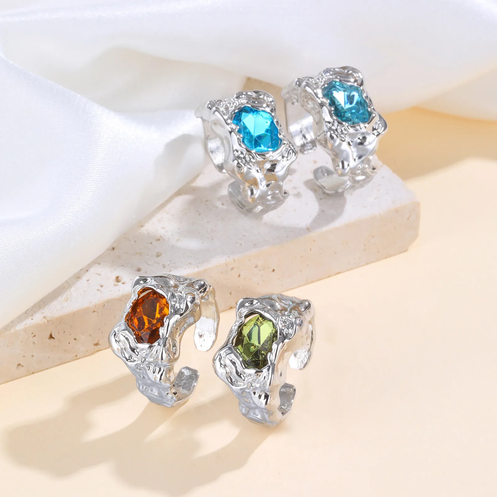 4 Stück/Set Lava-Ringe für Männer und Frauen, stapelbarer bunter Zirkon, dicker Ring, Metallring, Punk, nicht anlaufender Siegelring, Geschenke – Detail 6