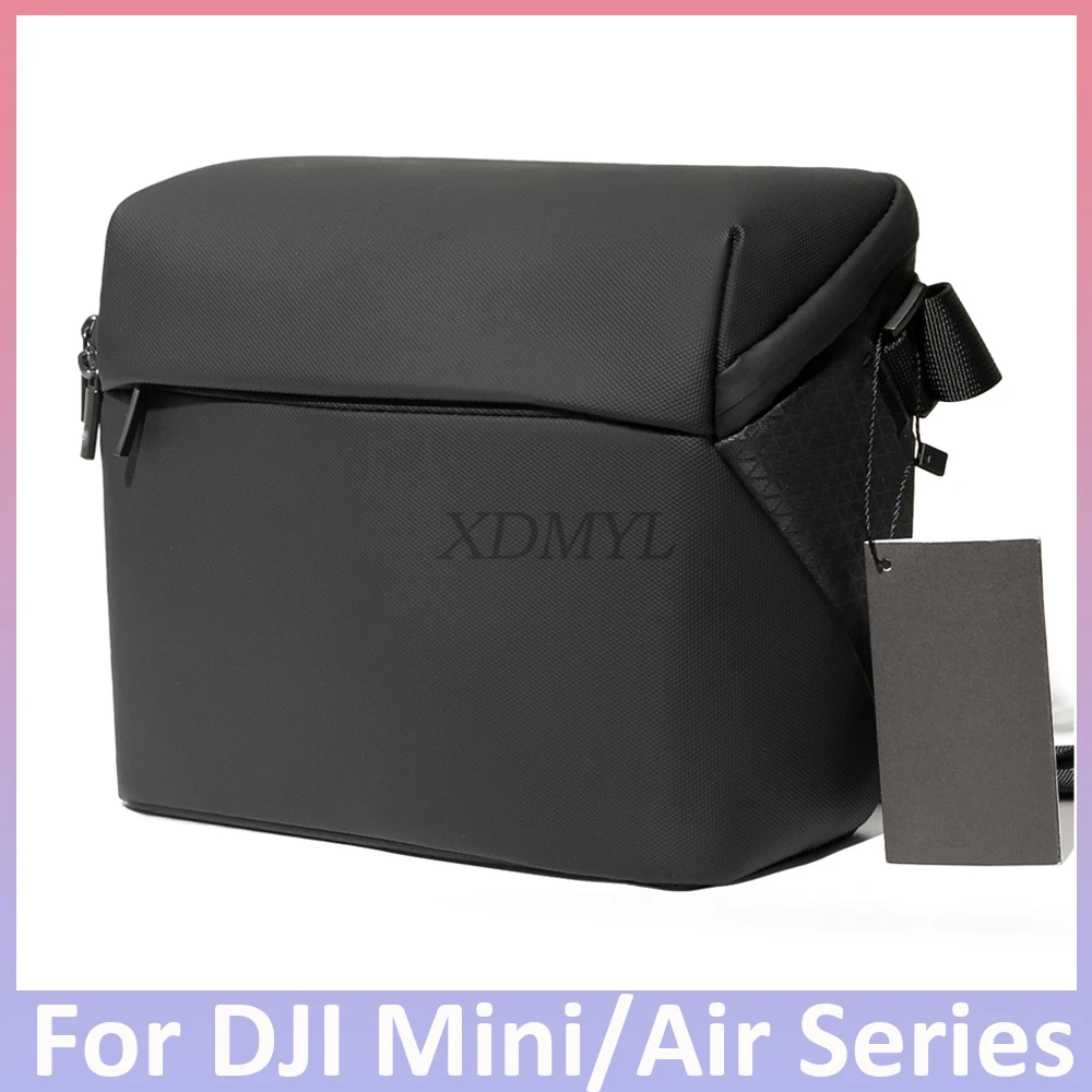 Sacoche de transport étanche pour drone DJI Mini et AIR noire posée sur une surface plane, fermeture éclair visible, design compact et robuste.