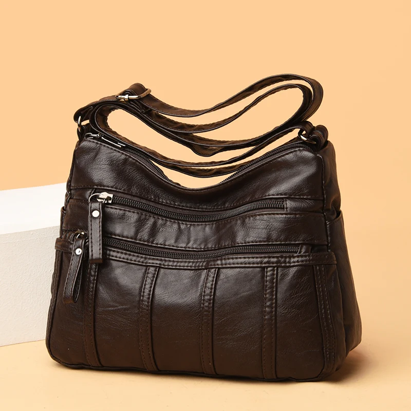 Black crossbody bag, travel shoulder bag with adjustable shoulder straps and zipper compartment, shoulder bag suitable for diffe