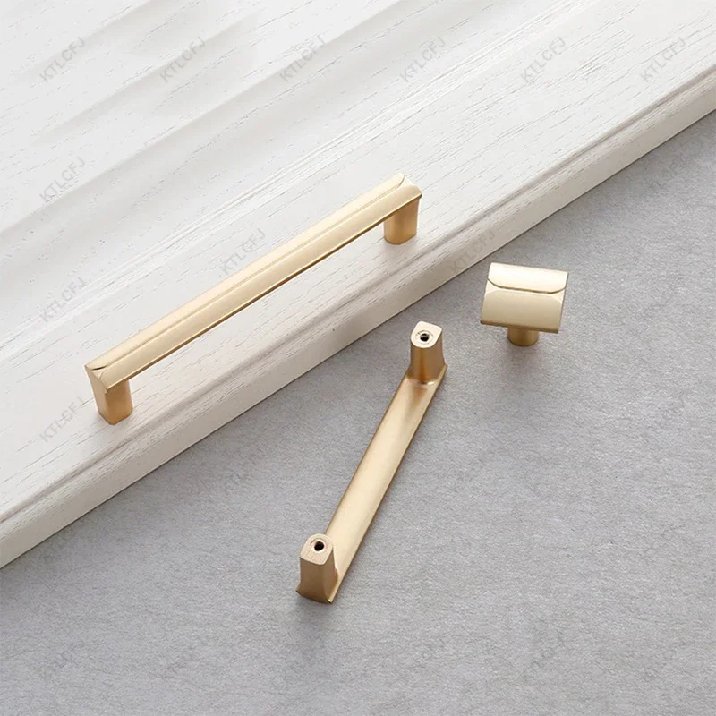 Luxury and Minimalist Furniture Hardware Handles American Style Storage Cabinets Wardrobes Wine Cabinets Zinc Alloy Door Handles