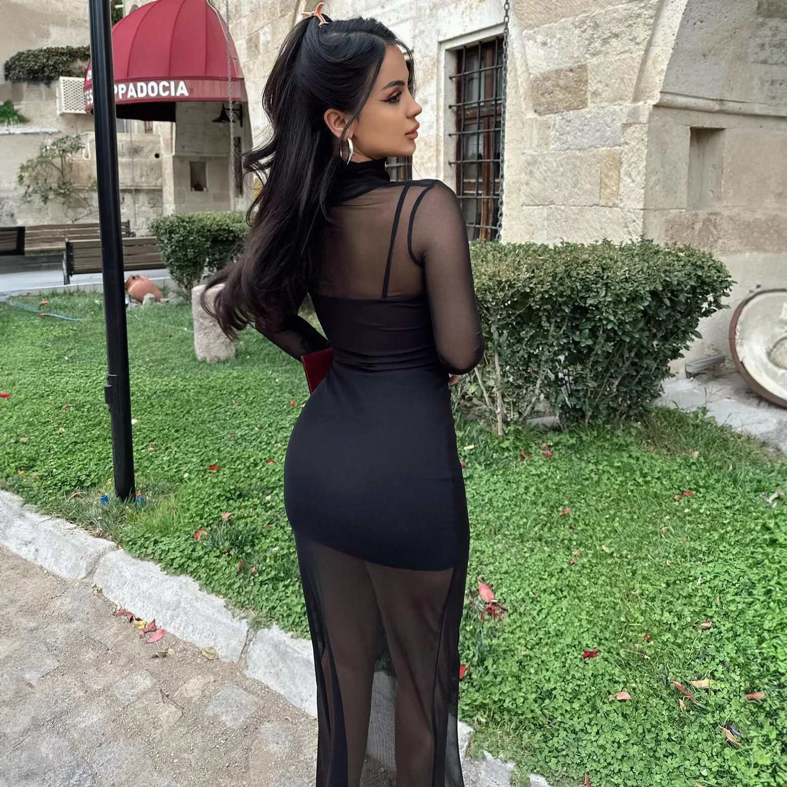 Conjunto de dos piezas de malla para mujer, vestido mini transparente, ajustado, sexy, de moda, de manga larga, con retazos, otoño 2025