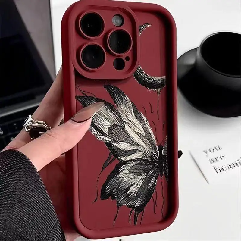 Retro Butterfly Silicone Phone Case - Stylish and Durable Cover