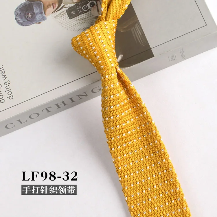 Narrow Striped Knitted Necktie for Men - Retro Korean Style Casual Cravat Accessory