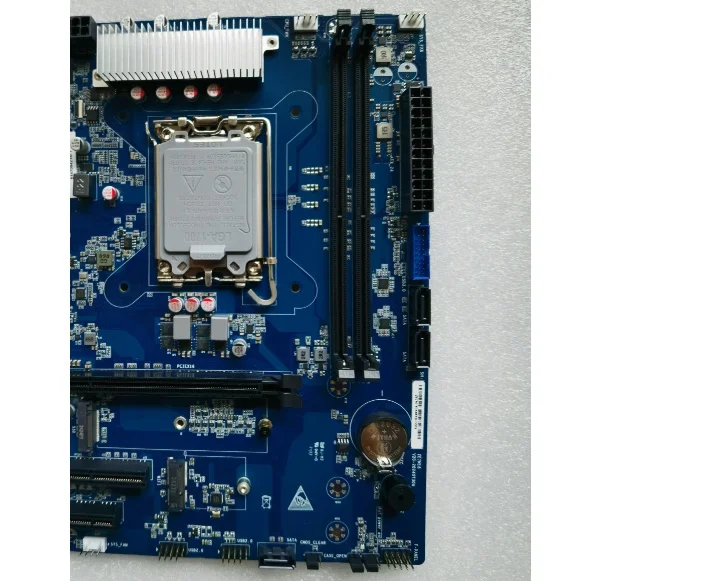 Zhaoxin KX7000 8-core Mainframe