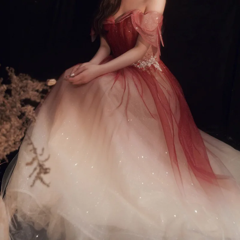 Red One-shoulder Gradient Slim Waist Evening Dress Wedding Party Robe Appliques Design Bling Mesh Pleated Tiered Prom Dresses