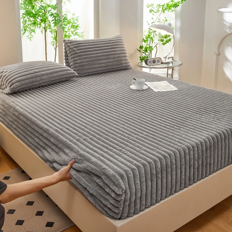 Plush Fitted Sheet Skin-friendly Bedsheet Warm Winter Bed Cover Soft Mattress Protector Bed Linen drap de lit (No Pillowcase) 3