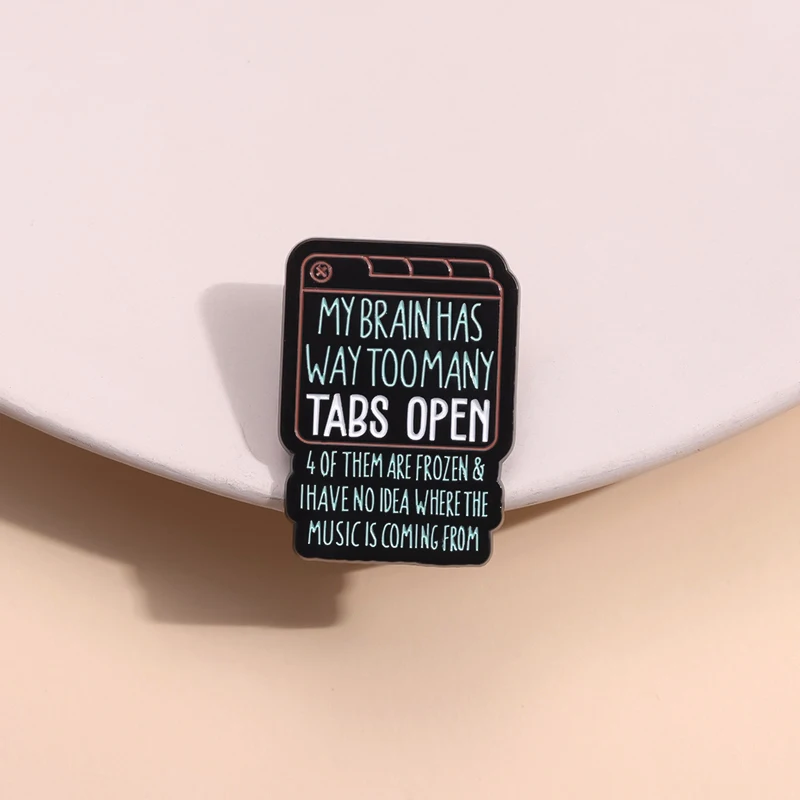 Мой мозг имеет слишком много язычков, открытые эмалированные булавки, где музыка идет от брошей, лацкан, оптовая продажа драгоценностей