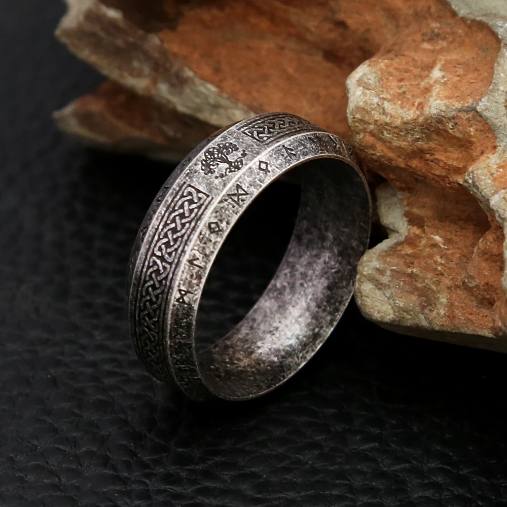 Stainless Steel Ring Fashion Vintage Nordic Tree of Life Ring for Men Women Viking Rune Biker Amulet Jewelry Gift