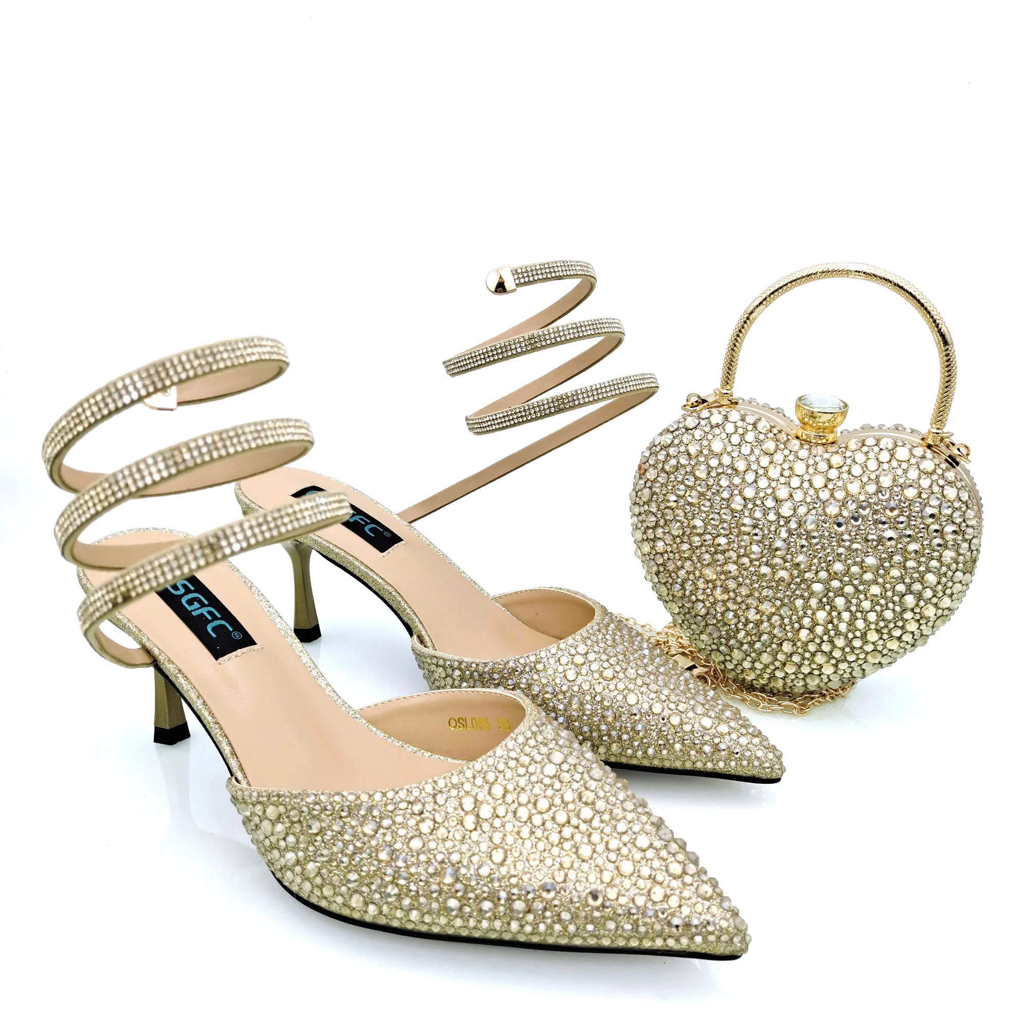

2023 Italian Design Golden Large Capacity Fashion Bag Nigeria Ladies Shoulder Bag and Strap High Heels Commuter Shoes Bag
