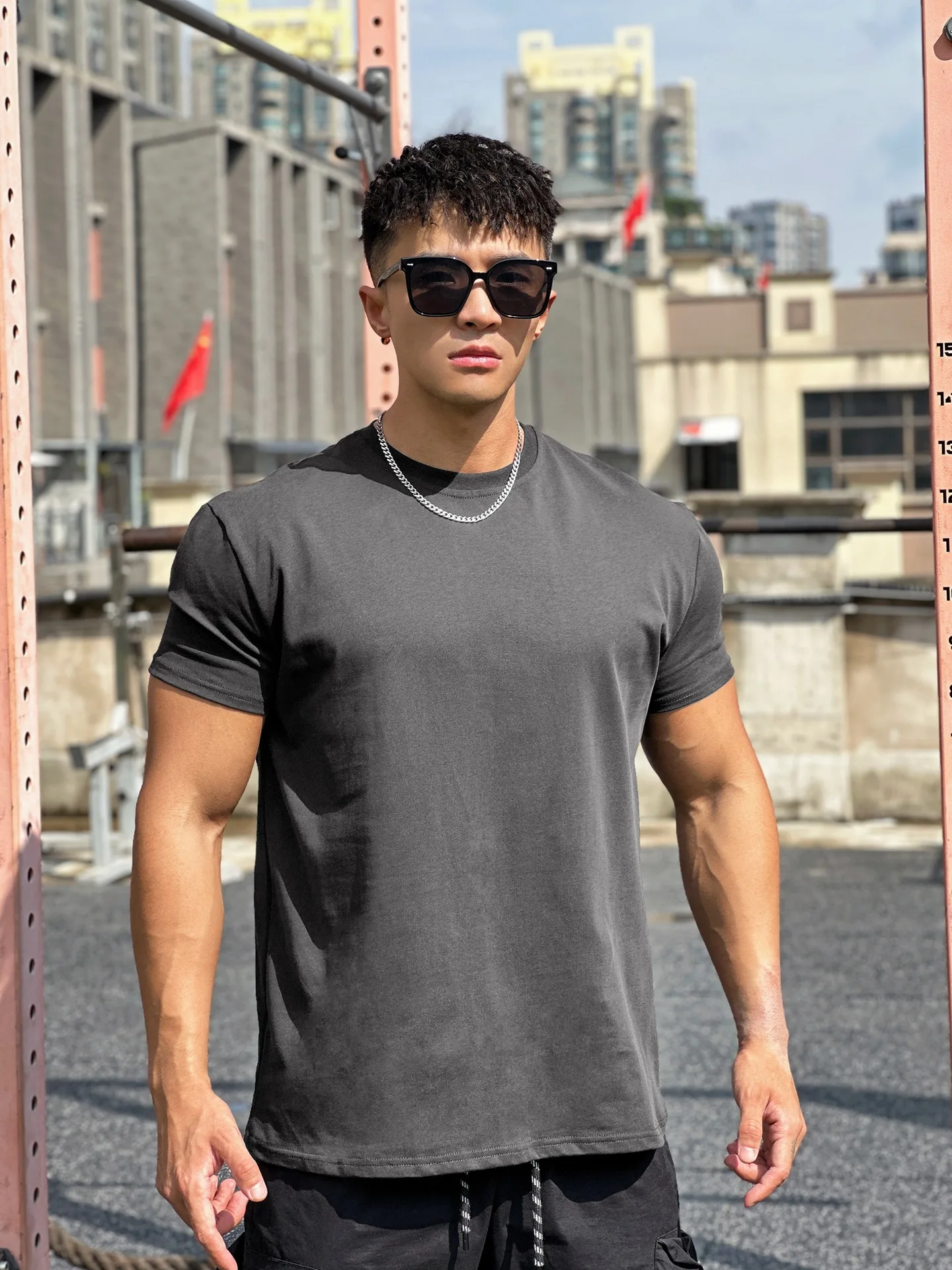 Round Collar T-Shirt Image 4