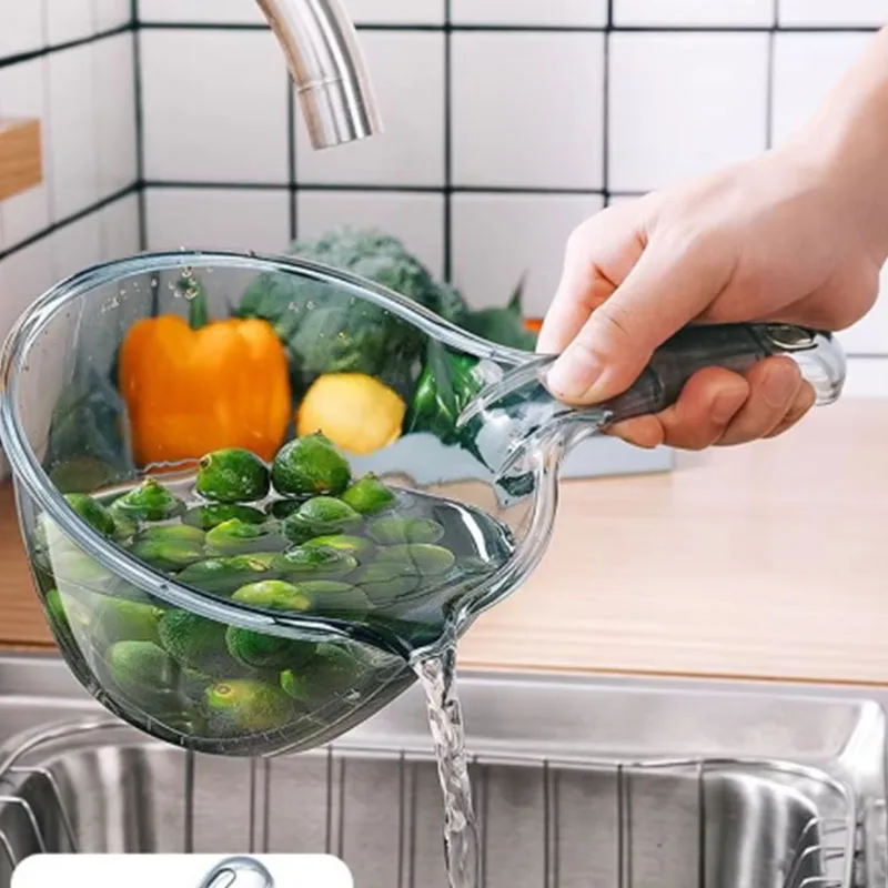 Transparent Water Ladle Plastic Dipper Thickened Anti-fall Bath Water Spoon Large Capacity Long Handle Shampooing Scoop