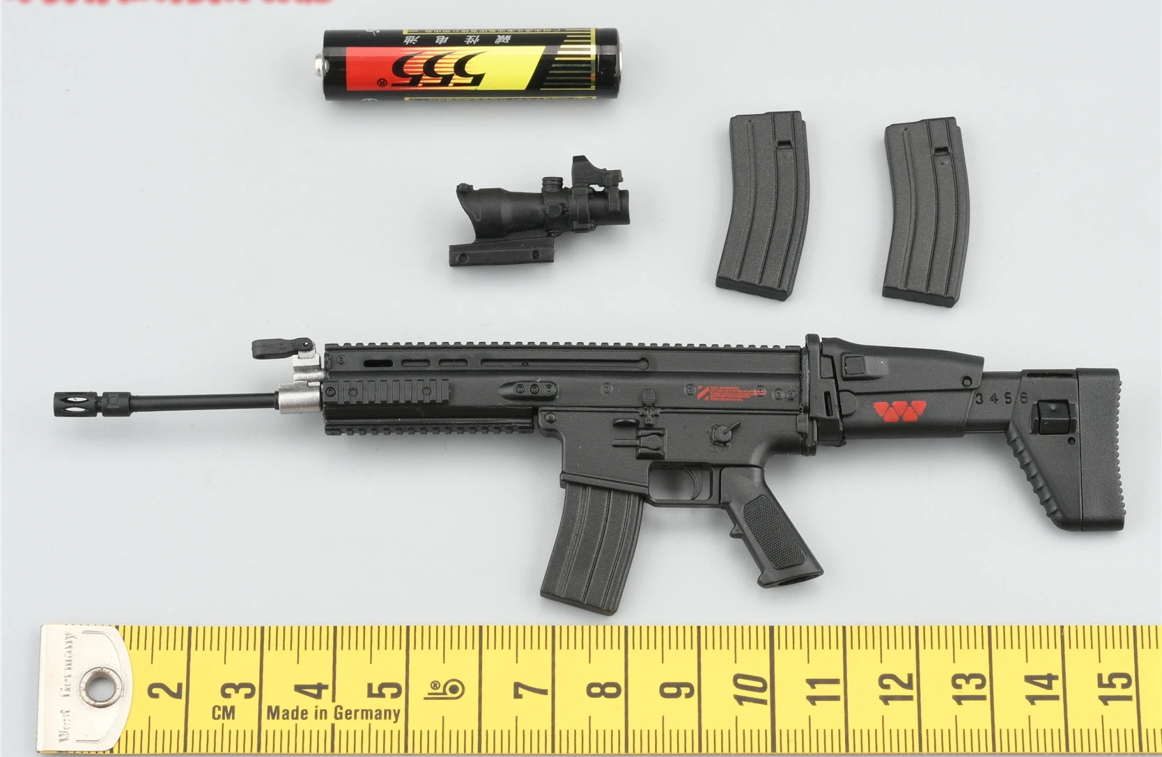 

Модель GDTOYS 1/6 GD97009 женщина-солдат MK16 Riflel