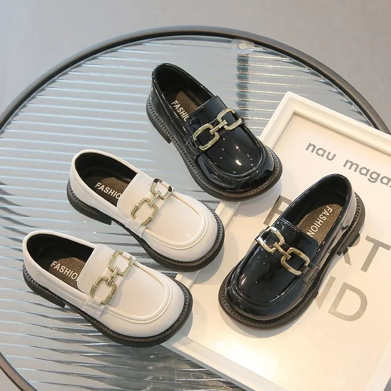 Girls Leather Shoes Spring New Kids Fashion Britain Style Casual Classic Buckle Loafers Black Glossy Breathable Slip-on leather shoes girls shoes girls flats