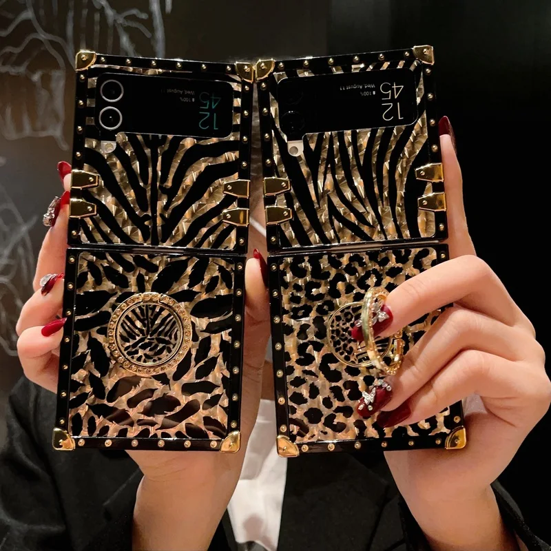 

Leopard Print Feather Metal Finger Ring Holder Bracket Square Flip Case For Samsung Galaxy Z Flip 4 3 5 5G Flip5 Phone Cover