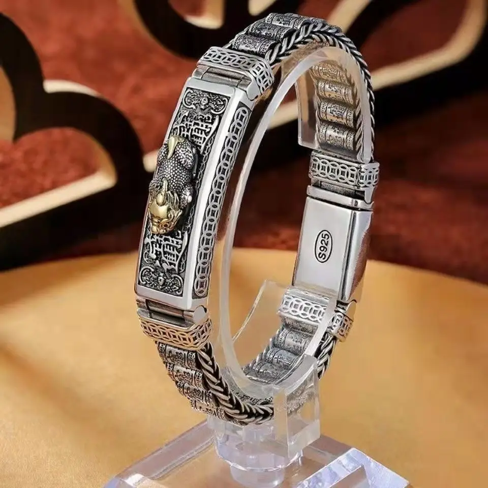 売り切りLUCKY JOHN シルバー カフブレスレット Chain bracelet — back in stock. ラッキージョンらしい無骨さと