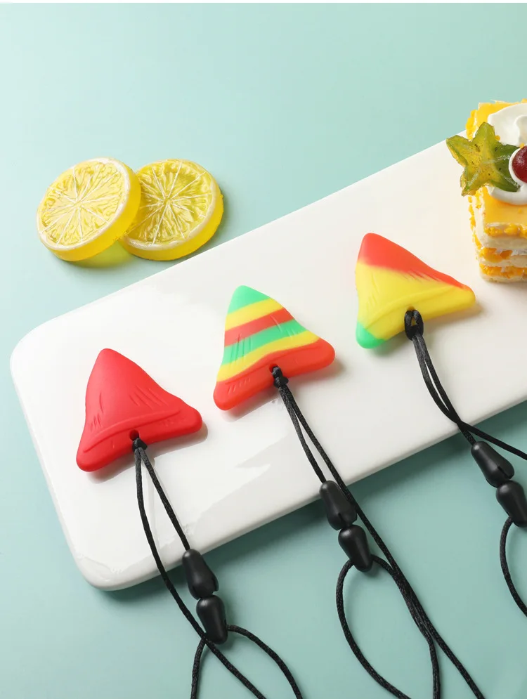 Food Grade Silicone Sensory Teething Toys Cute Shark Teeth Baby Teether Necklace Child Autism Teething Chew Toys Pet