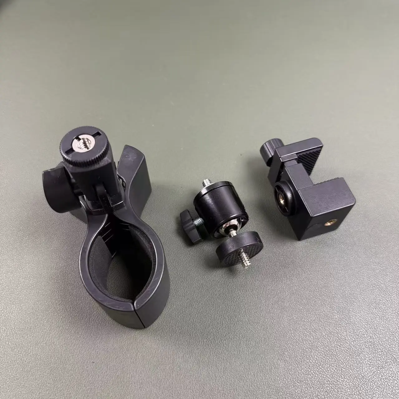 금속 데스크탑 마이크 스탠드, 탄성 클램프 포함, 360도 회전 가능한 데스크탑용 짐벌 클립