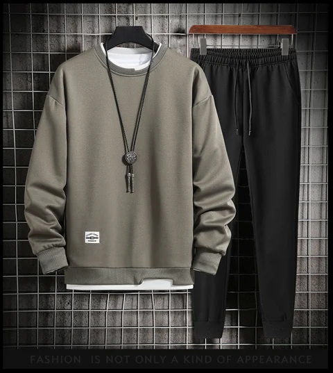 

Spring Autumn Casual Mens Suit Round Neck Fashion Outdoor Sports Sweaters Fake Two Piece Top Men Solid Color Comfort Suits 4XL