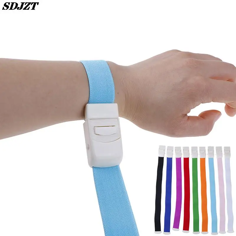 Medical Paramedic Emergency Tourniquet Buckle Quick Slow Release First Aid Nurse Outdoor High-grade Materials Latex Medical Paramedic Emergency Tourniquet Buckle Quick Slow Release First Aid Nurse Outdoor High-grade Materials Latex