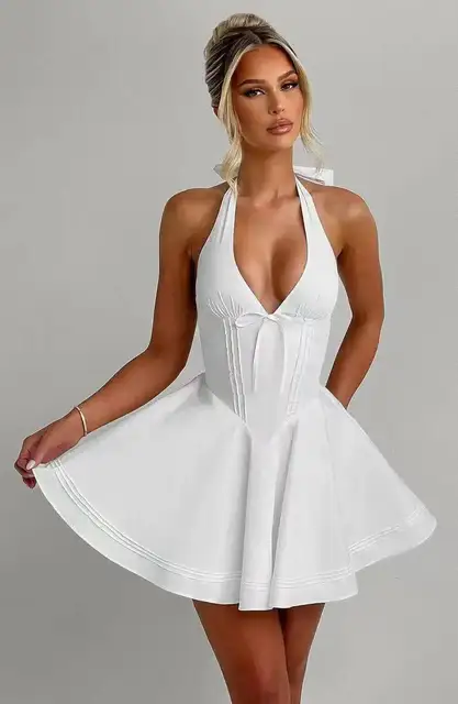 Avrilyaan-Robe trapèze sexy dos nu pour femme, robe de soirée élégante, sans bretelles, batterie, mini, éducatif, été, 2025