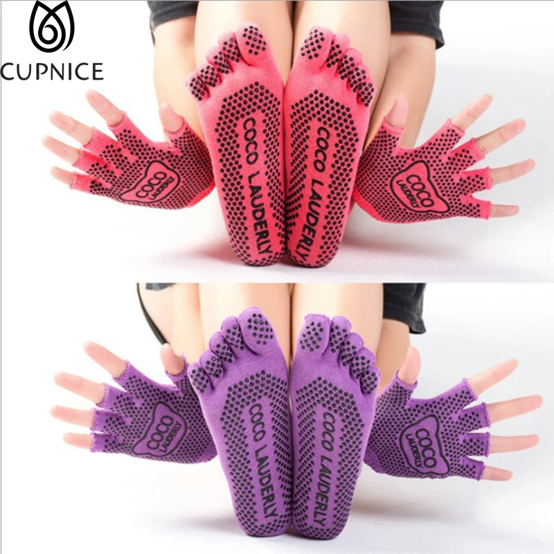 Yoga socks Women Yoga Silicone Socks Gloves Sets Half Toe Five Toed Non Slip Ladies Sports Socks Five-Finger Gloves