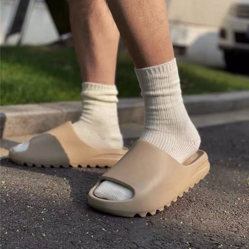 Summer Slippers Men Women EVA Soft Bottom Indoor Home Slides Sandals Light Beach Shoes Male Slippers Flip Flops Big Size 45