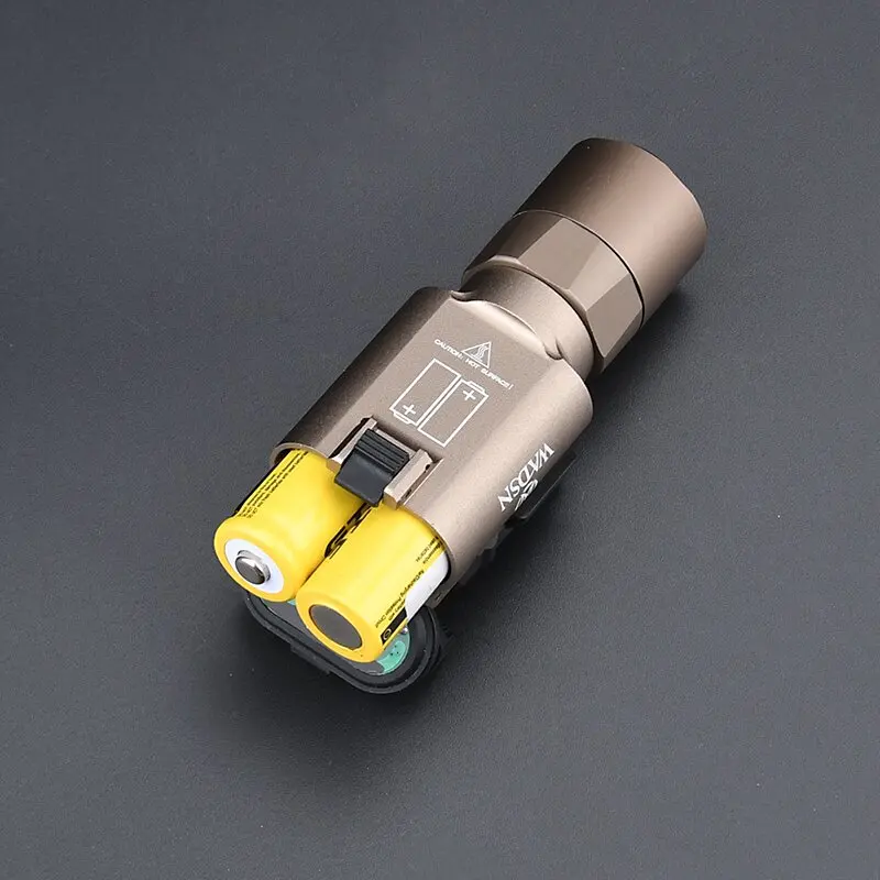 Wadsn x300u x300タクティカル懐中電灯、600ルーメン、LED