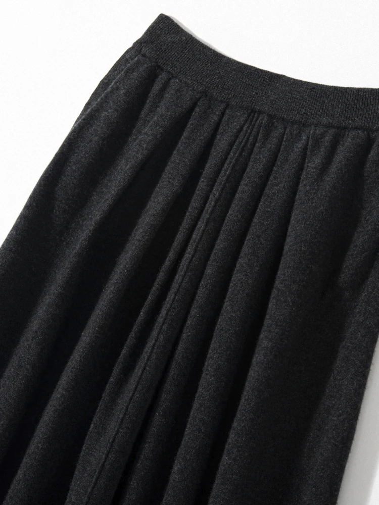 Cashmere Skirt Close-up