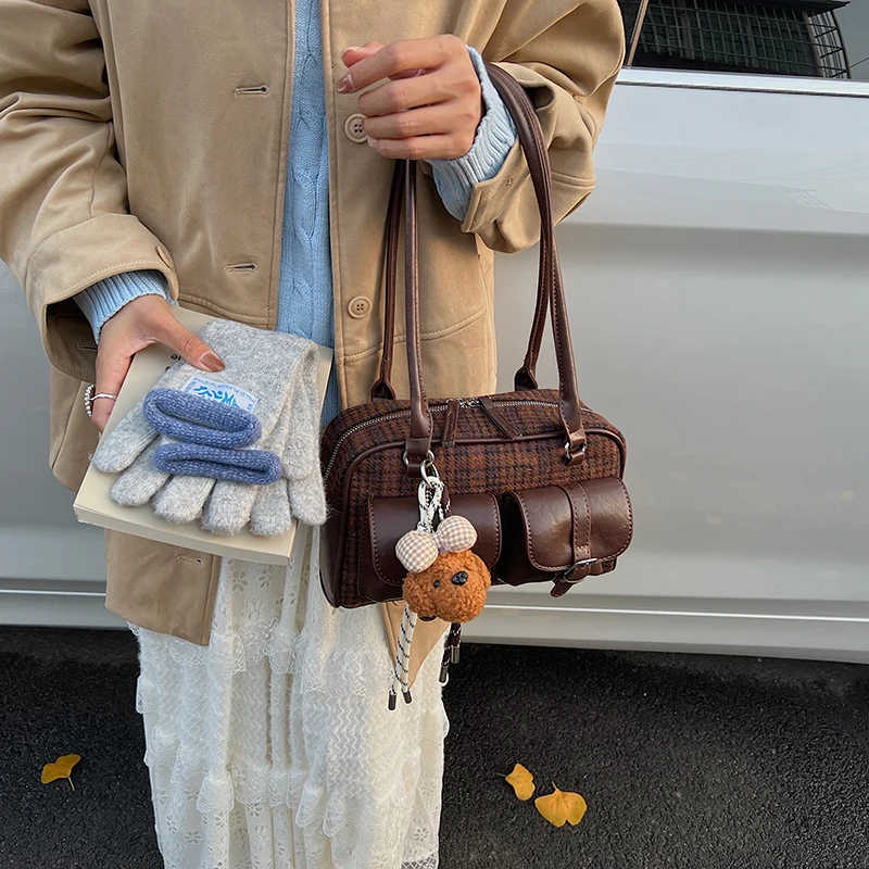 Women Underarm Shoulder Bag with Zipper Fashion Underarm Handbag Multi Pocket Underarm Bag for Travel Shopping Work Daily Use