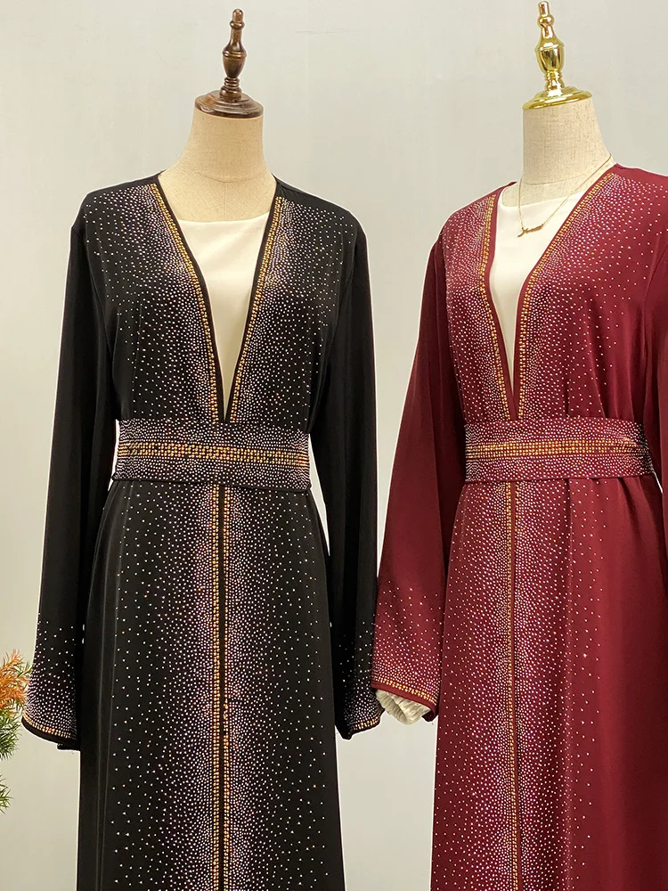 S.H ARAB SHOP عباية حجر الراين الفاخرة 5