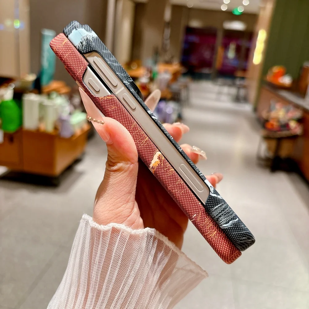 Frosted Frameless Magnetic Phone Case with Carbon Fiber Kevlar Waves Texture