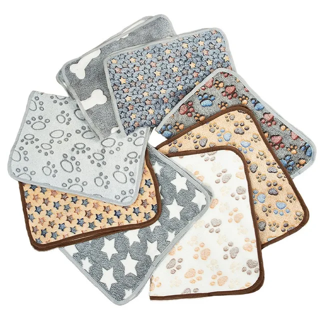 Pet Blanket Soft Fluffy Cute Cartoon Pattern Mat Pet Bed Dog Blanket Warm And Comfortable Blanket Suitable For Cats And Dogs