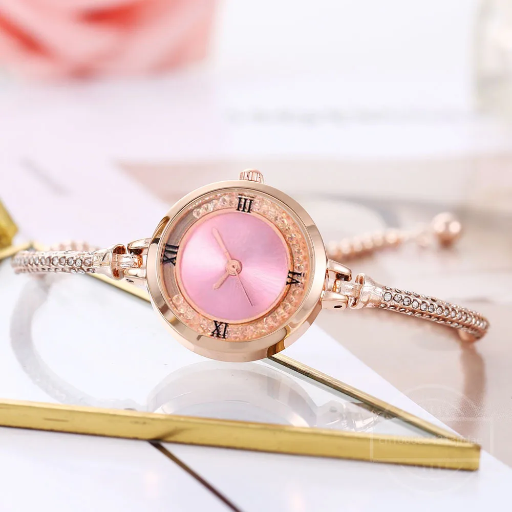 Fashion Women&rsquo;s Wristwatch Gold Bracelet Small Dial Elegant Watch Cute Women Steel Bracelet Watch Quartz Wristwatch women watches electronic watch