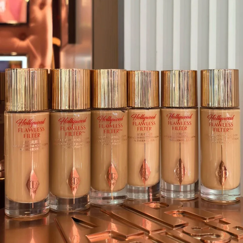 Fond de Teint Liquide CT Hollywood Starlight Beauty Flawless Filter – Éclaircissant, Illuminateur, Couvrance Légère, à Appliquer Avant le Maquillage 1 Fond de Teint Liquide CT Hollywood Starlight Beauty Flawless Filter – Éclaircissant, Illuminateur, Couvrance Légère, à Appliquer Avant le Maquillage 1