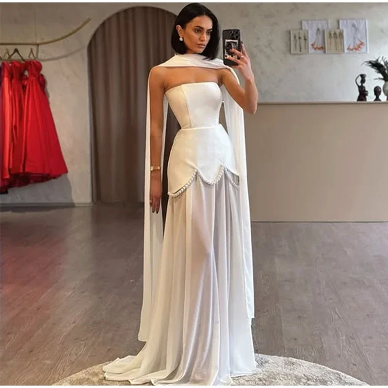 Solides trägerloses Satinkleid für Damen, ärmellos, durchsichtiger Perlenrock, aufwendiger Saum, Detaillierung, fließendes Zugkleid, 2025, Damen-Abendrobe – Detail 2