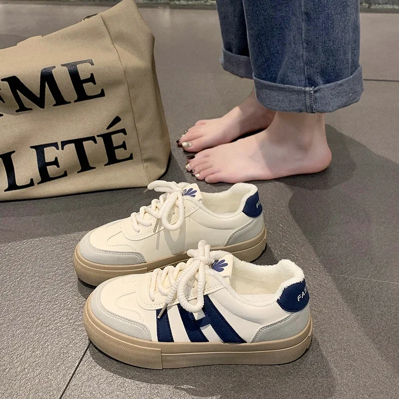 

2023 minimalist spring and autumn flat shoes, fashionable and high-quality lace up ankle sports shoes, women's sports shoes