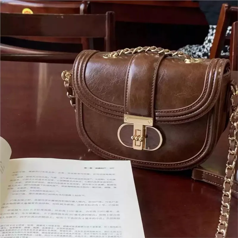 Retro Metal Lock Saddle Bag Women Chain Leather Texture Exquisite Shoulder Bags Ladies Fashion Luxury Premium Crossbody Bag 2025