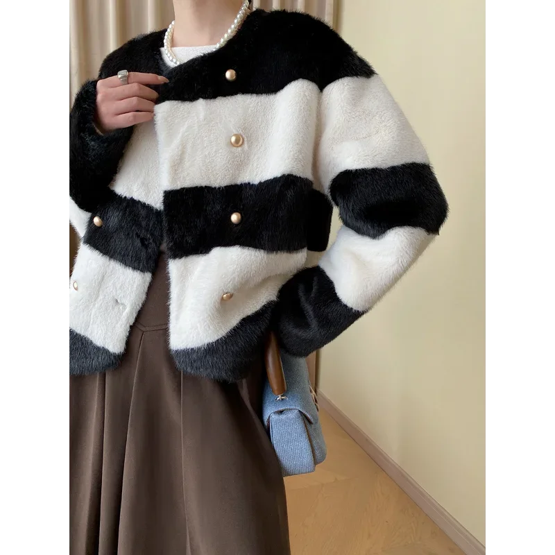 Women Fake Fur Thick Autumn Winter Black White Contrast Small Fragrance Casual Luxury Simple Loose Fashion Warm French Fur Coat