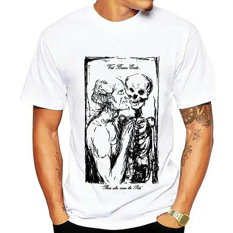 Женская футболка в готическом стиле, с металлической вставкой