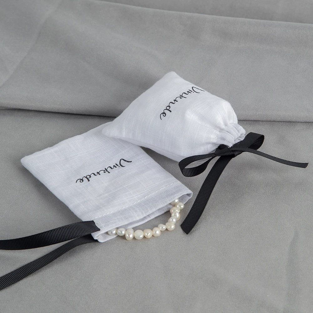 50pcs Custom logo White Cotton Jewelry Gift Bag with Black Ribbon 8x10cm Wedding Xmas Favors Pouch Jewelry Packaging Organizer