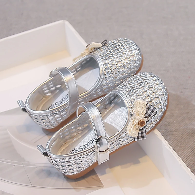 여아 비치 샌들 속이 빈 스윗 보우 키즈 샌들 다용도 소프트 솔 2026 여름 신상 아동 예쁜 신발 한국 스타일