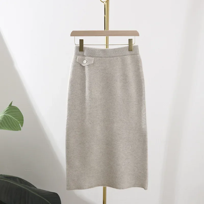 thumbnail image 1 of Vestido ajustado de piel de alta densidad con microbultos y forma de H para otoño e invierno, 1 of 5