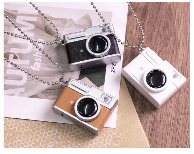 Mini collar de cámara para hombre y mujer, accesorios para estudiantes,  juguete para niños, colgante con sonido de cámara Flash - AliExpress
