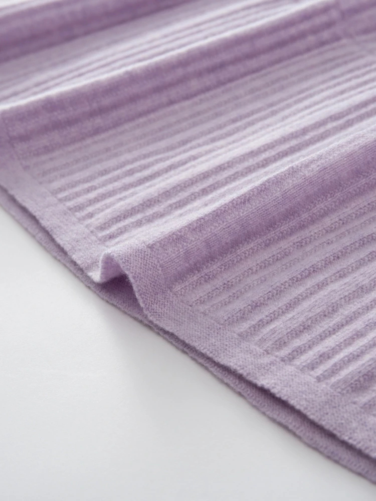 Cashmere skirt movement